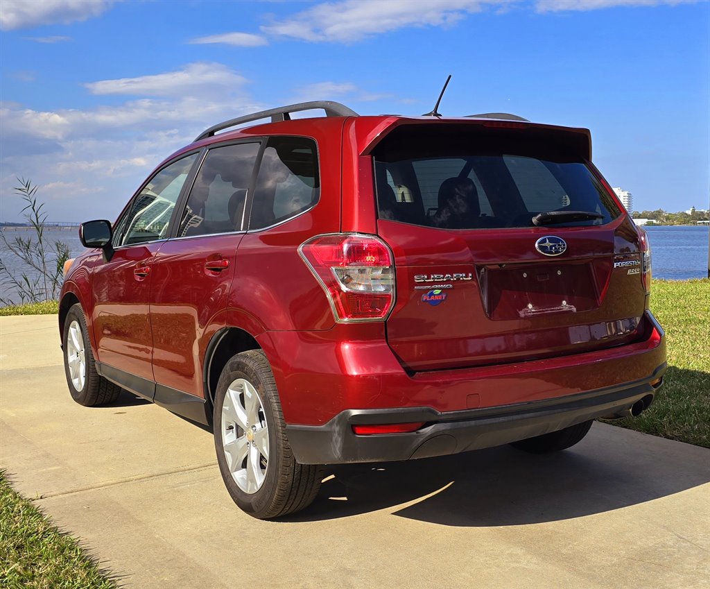 2015 Subaru Forester 2.5i Limited photo