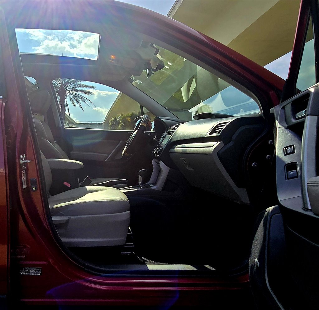 2015 Subaru Forester - $9,999