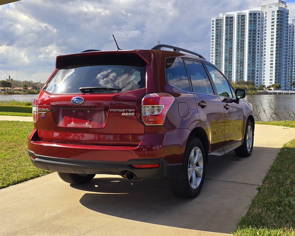 2015 Subaru Forester 2.5i Limited photo