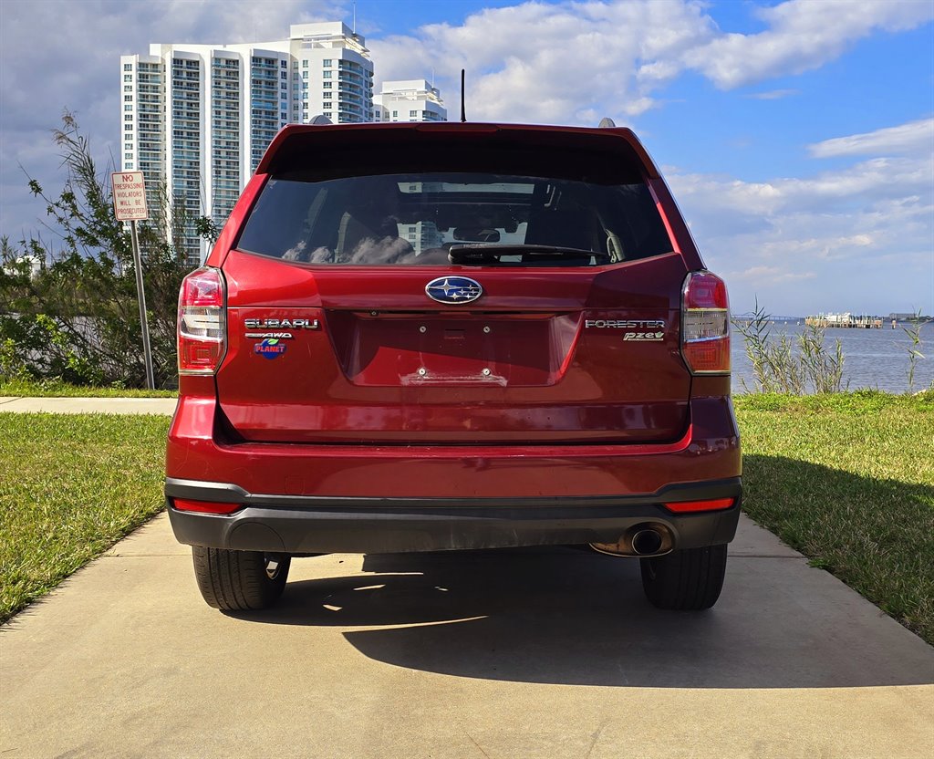 2015 Subaru Forester 2.5i Limited photo