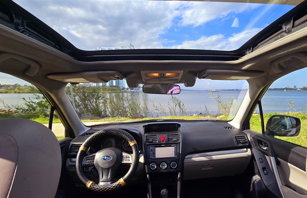 2015 Subaru Forester - $9,999