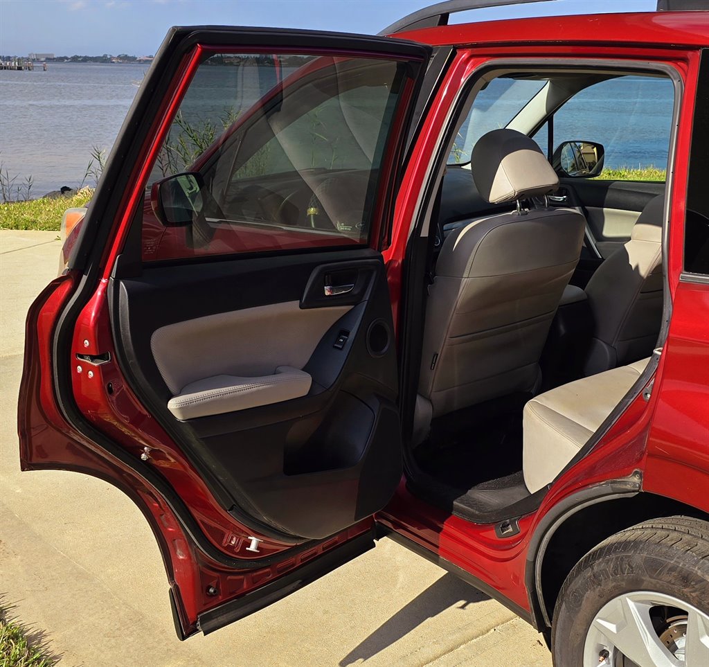 2015 Subaru Forester - $9,999