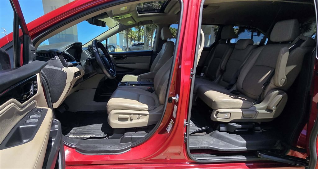 2022 Honda Odyssey - $27,999