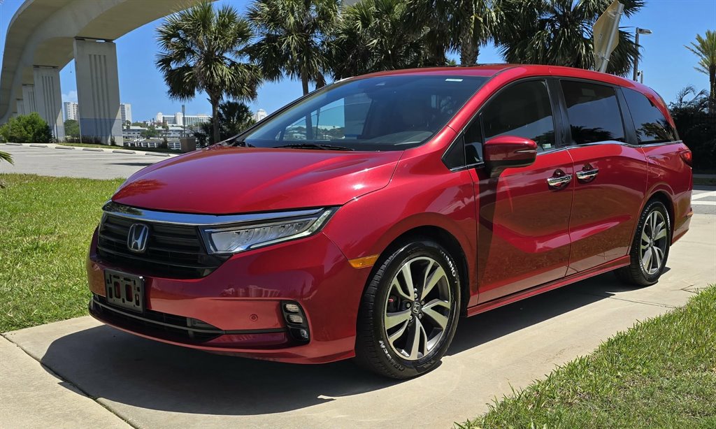 2022 Honda Odyssey - $27,999