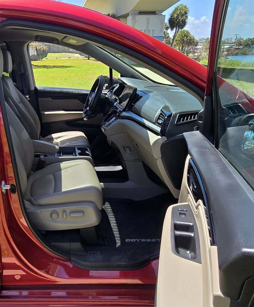 2022 Honda Odyssey - $27,999