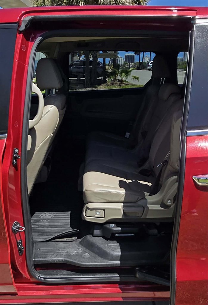 2022 Honda Odyssey - $27,999