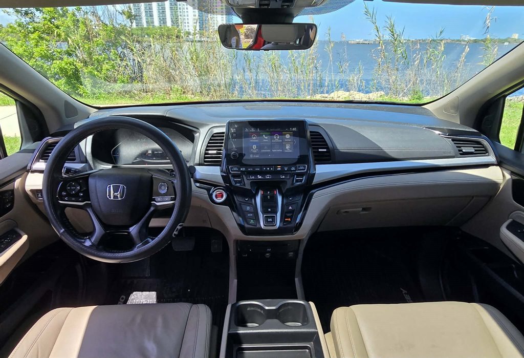 2022 Honda Odyssey - $27,999