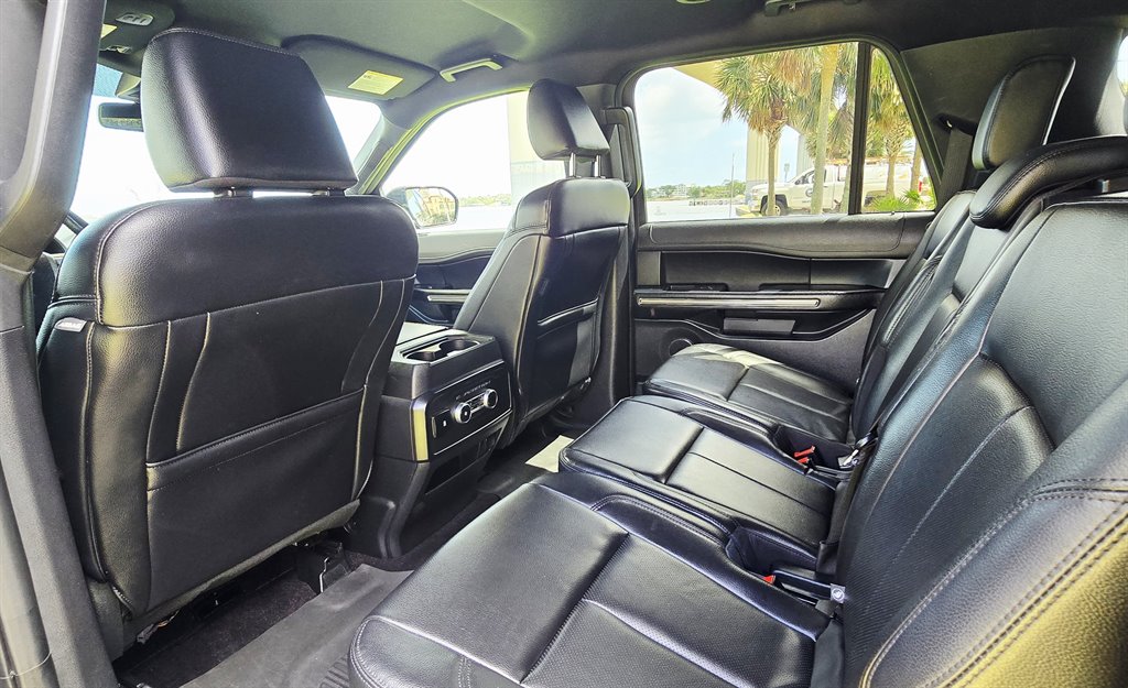 2021 Ford Expedition - $39,999