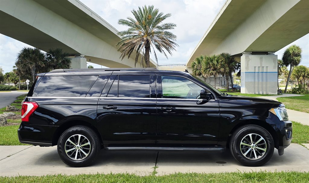 2021 Ford Expedition - $39,999