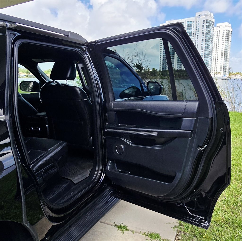 2021 Ford Expedition - $39,999