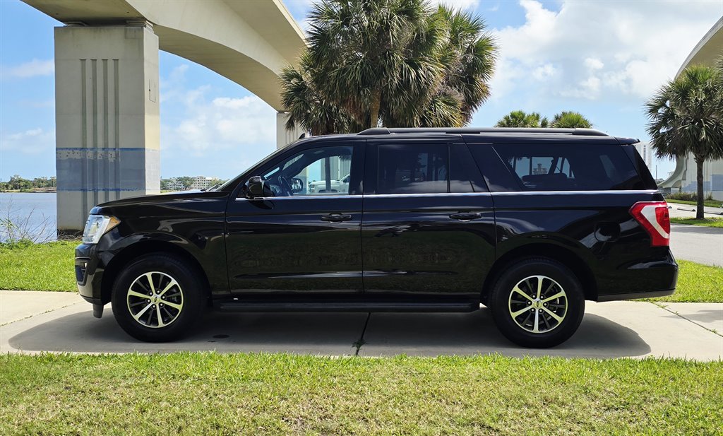 2021 Ford Expedition - $39,999