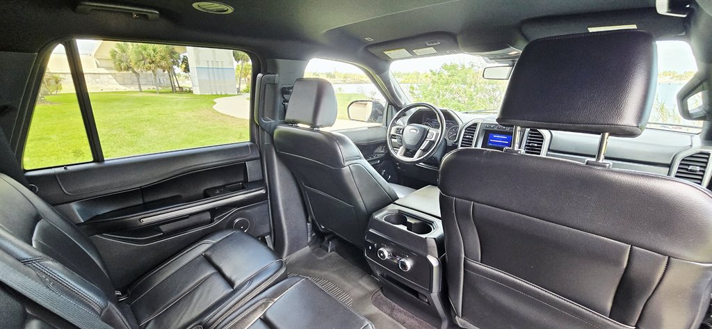 2021 Ford Expedition - $39,999