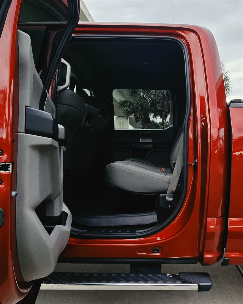 2017 Ford F-150 - $17,999