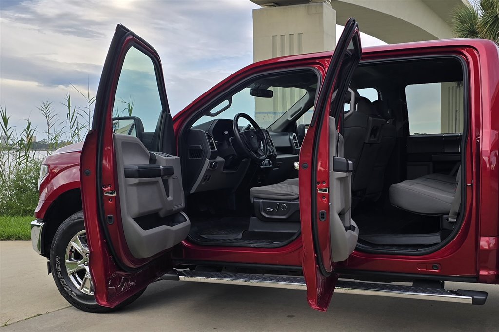 2017 Ford F-150 - $17,999