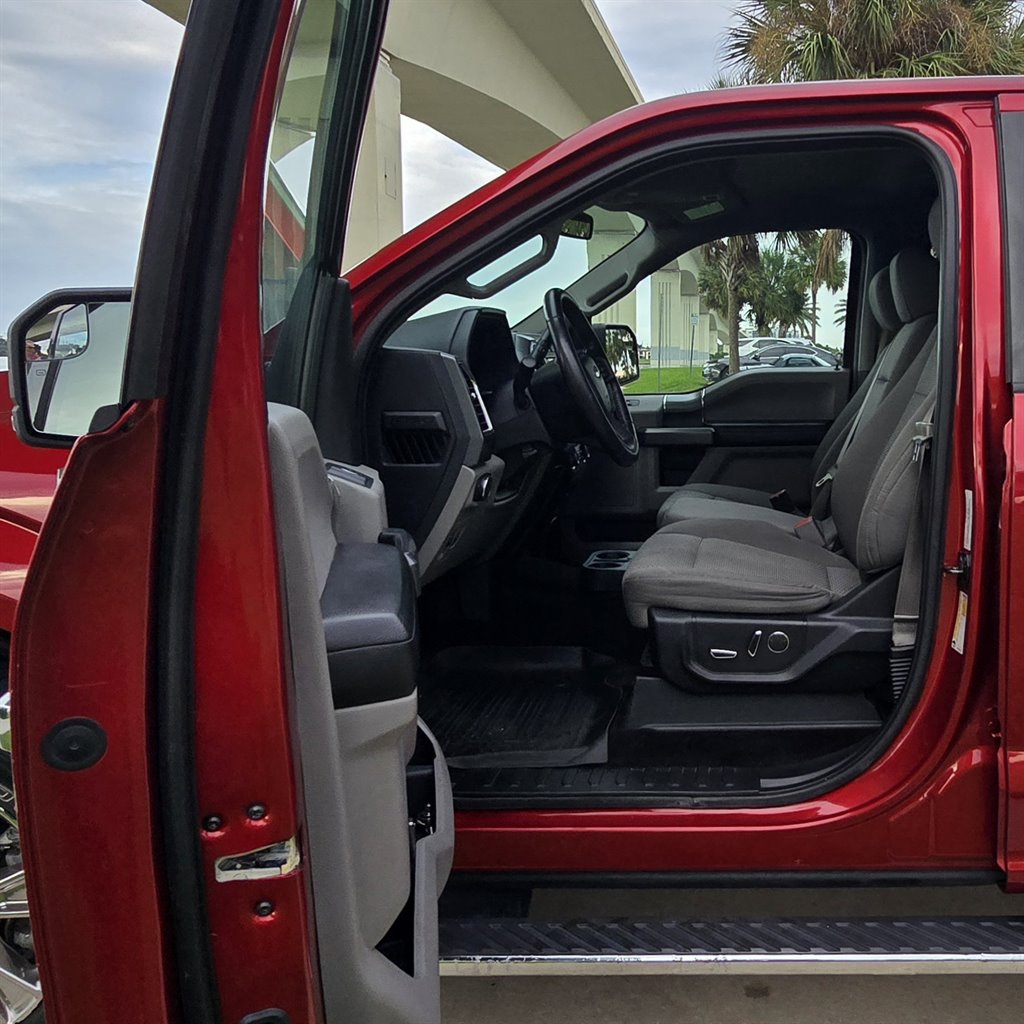 2017 Ford F-150 - $17,999