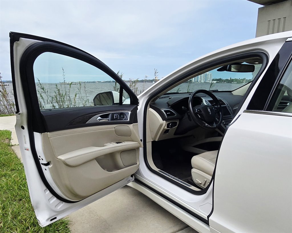 2019 Lincoln MKZ - $16,999