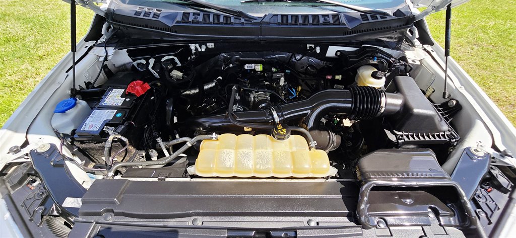 2019 Ford F150 - $31,999