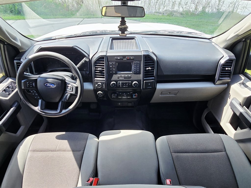 2019 Ford F150 - $31,999