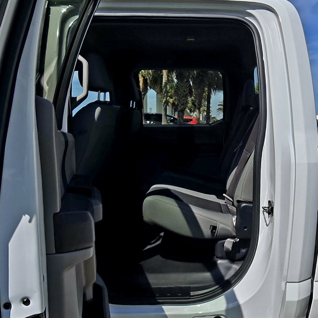 2019 Ford F150 - $31,999