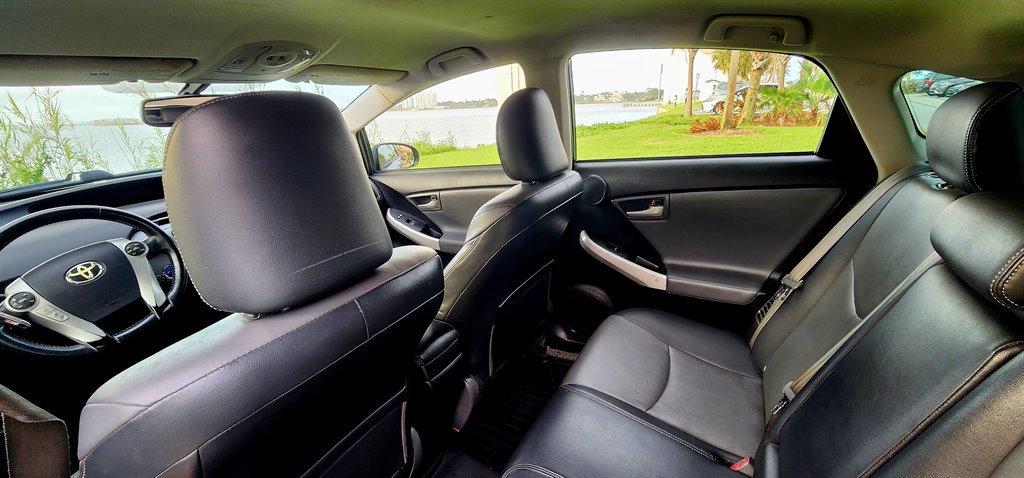 2012 Toyota Prius - $9,999