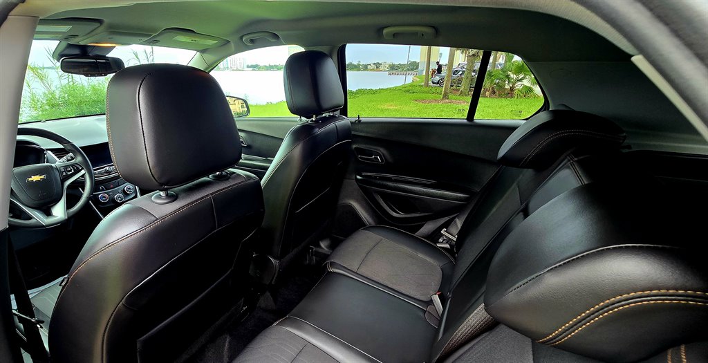 2022 Chevrolet Trax - $21,999