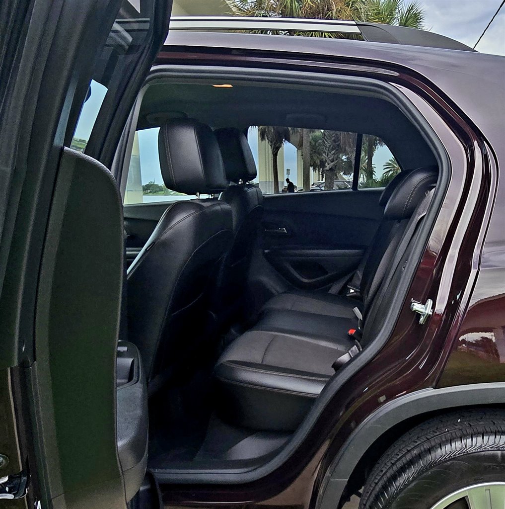2022 Chevrolet Trax - $21,999