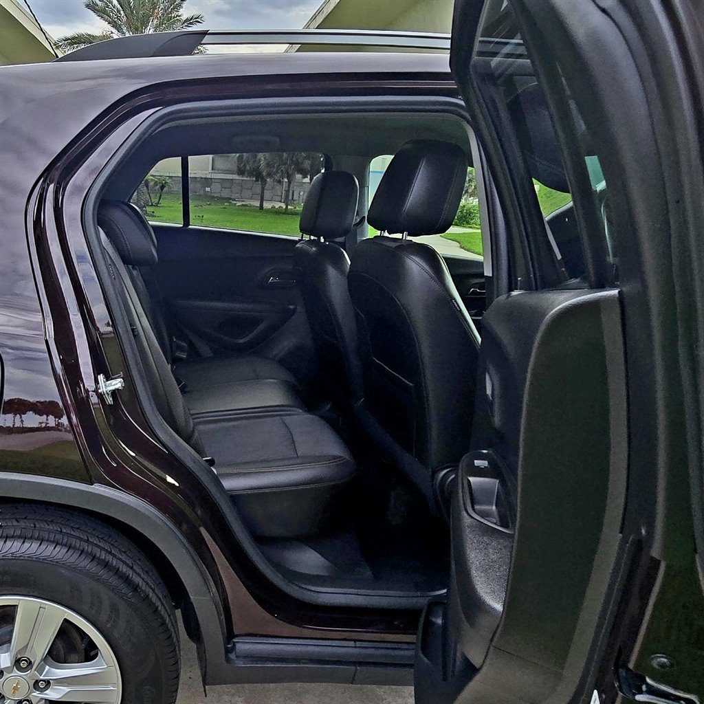 2022 Chevrolet Trax - $21,999