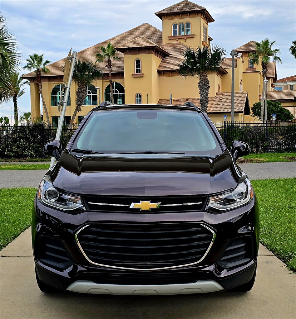 2022 Chevrolet Trax - $21,999