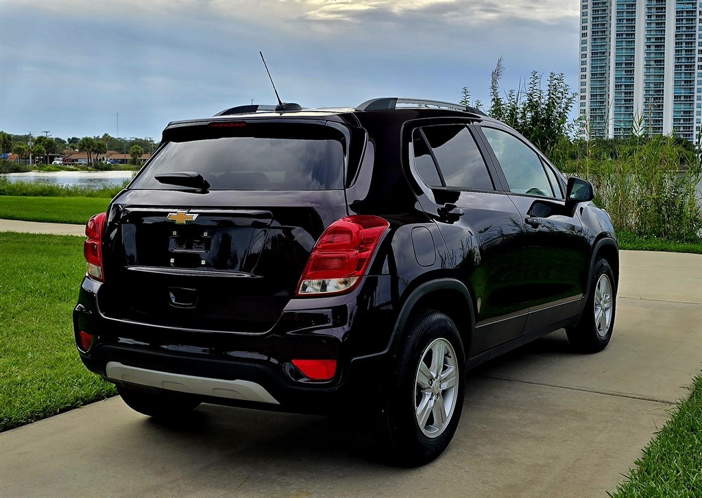 2022 Chevrolet Trax - $21,999