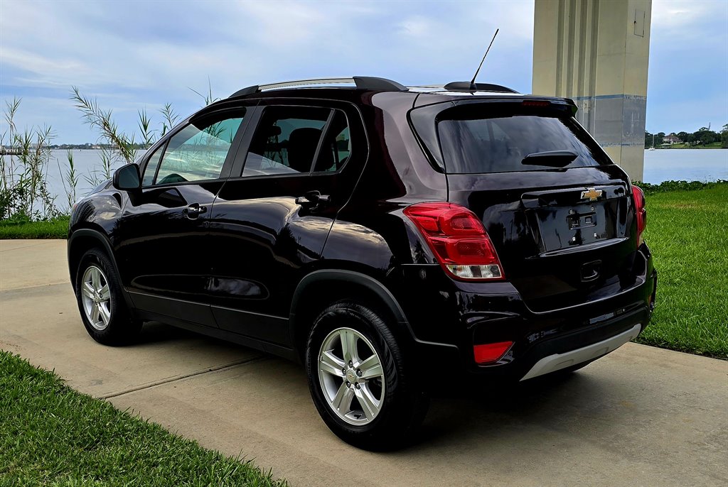 2022 Chevrolet Trax - $21,999