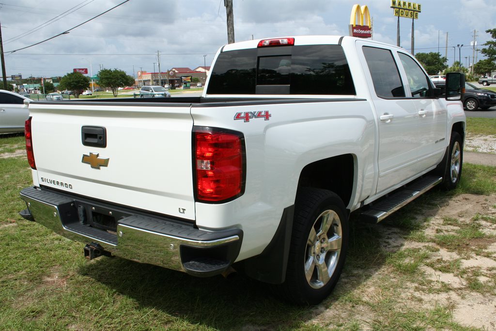 2017 Chevrolet Silverado - $39,988