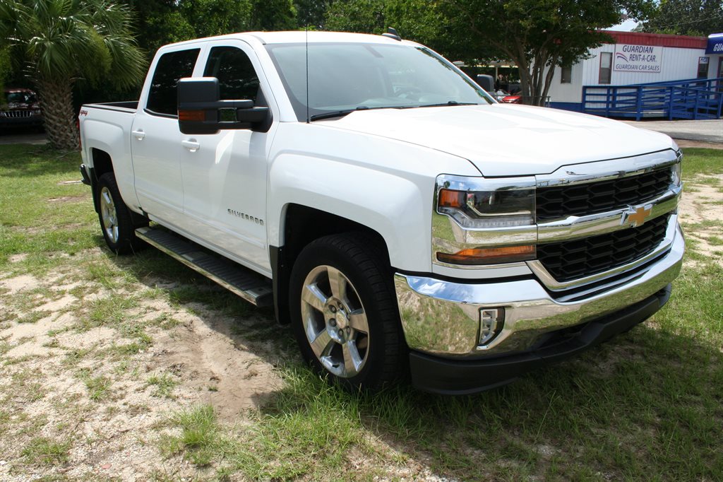 2017 Chevrolet Silverado - $39,988