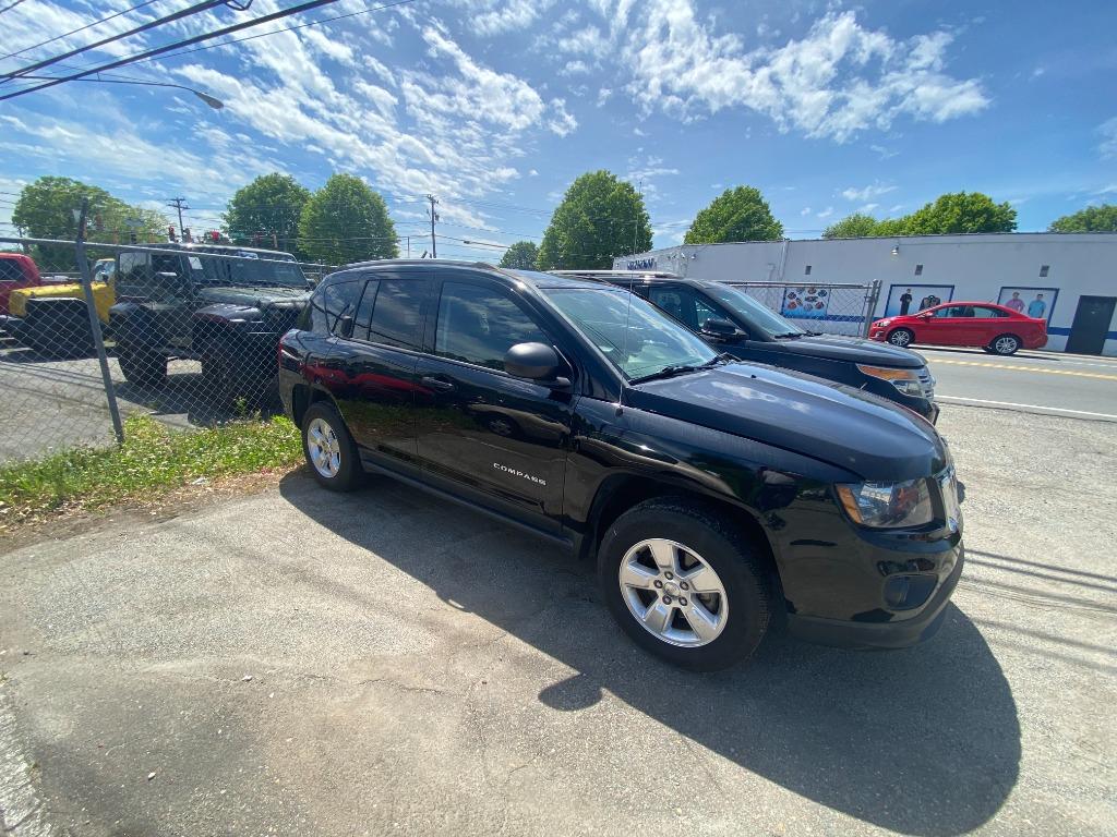 2015 Jeep Compass - $9,000