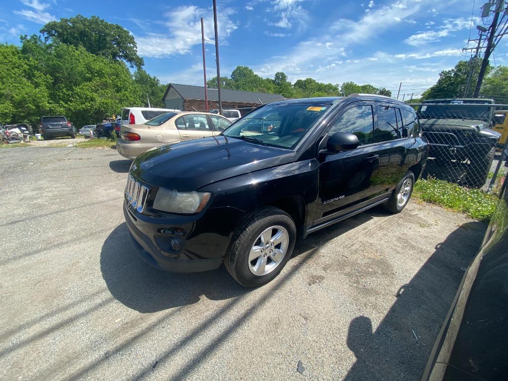 2015 Jeep Compass - $9,000