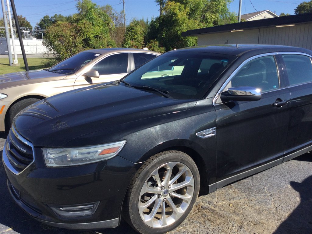 2014 Ford Taurus