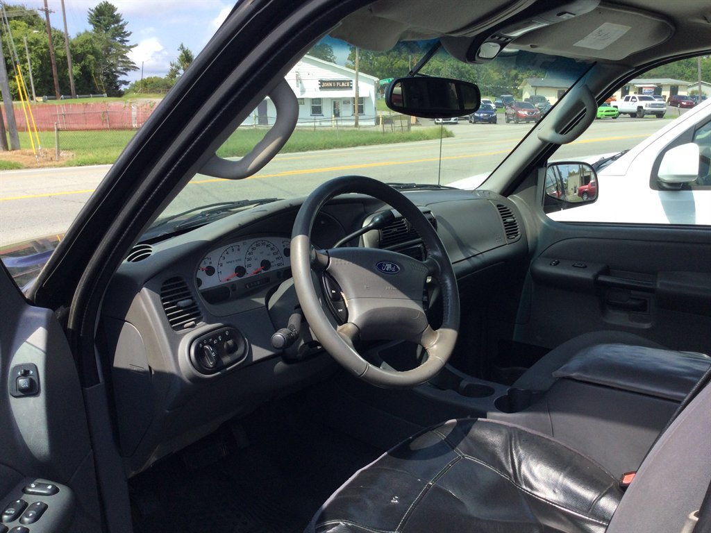 2005 Ford Explorer