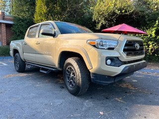 2017 TOYOTA Tacoma Pickup - $29,500