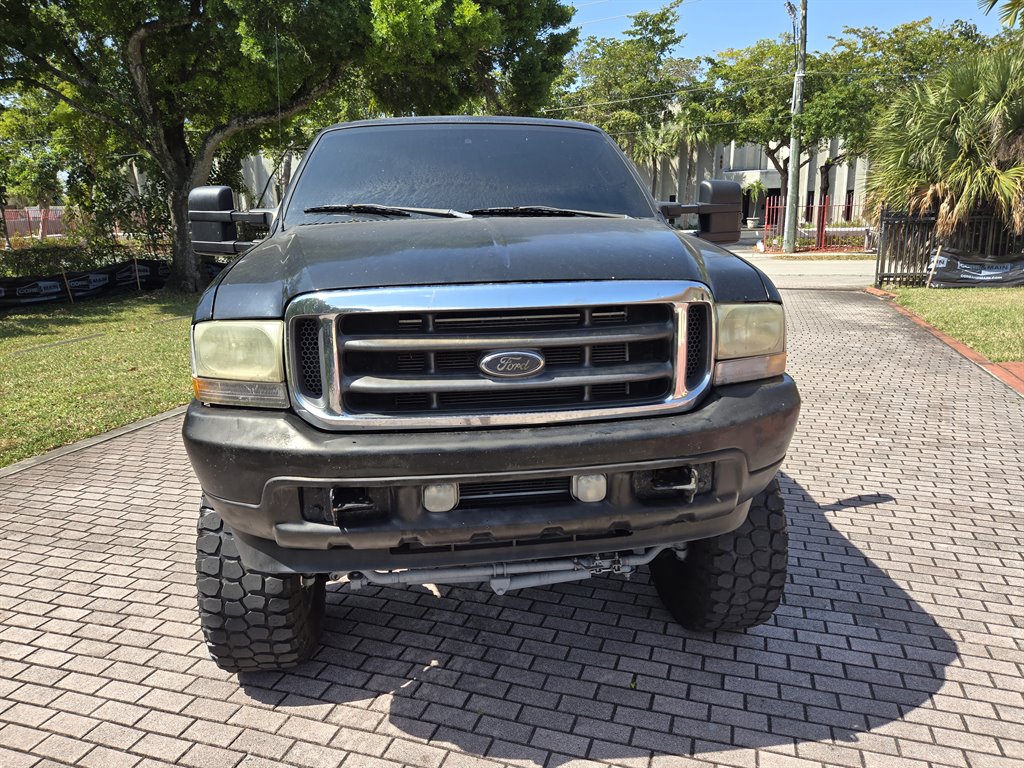 2003 Ford Excursion Limited photo