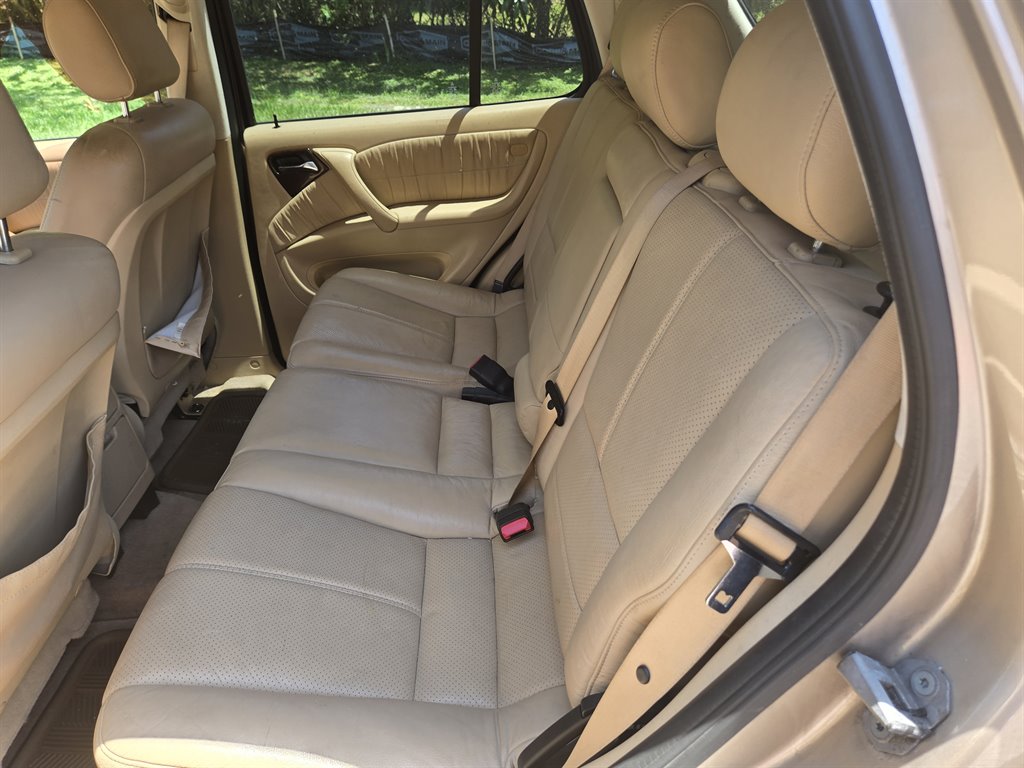 2001 Mercedes-Benz M-Class ML430 photo