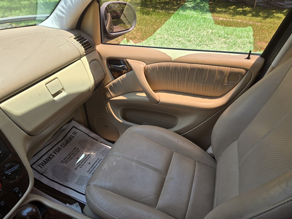 2001 Mercedes-Benz M-Class ML430 photo