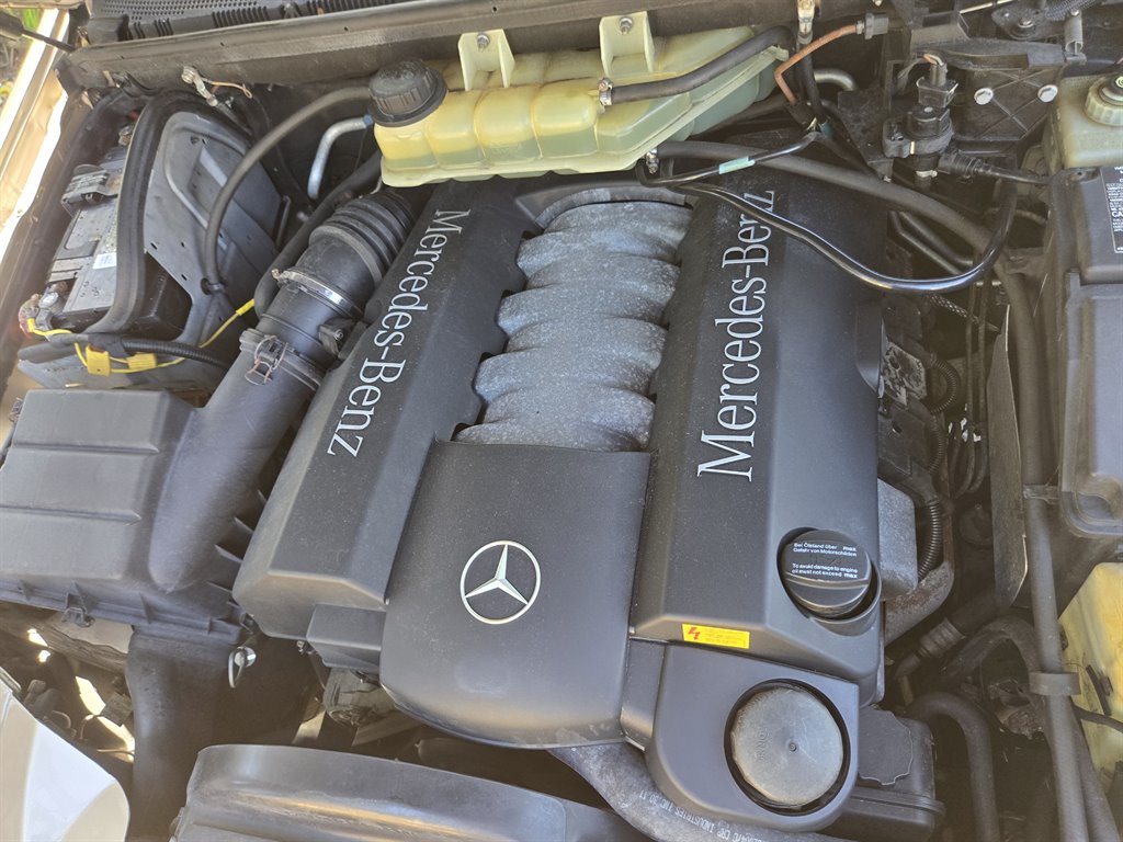 2001 Mercedes-Benz M-Class ML430 photo