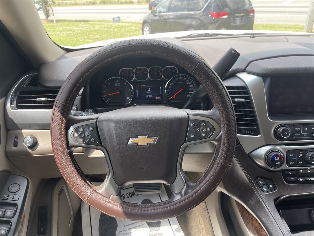 2015 Chevrolet Suburban - $21,995