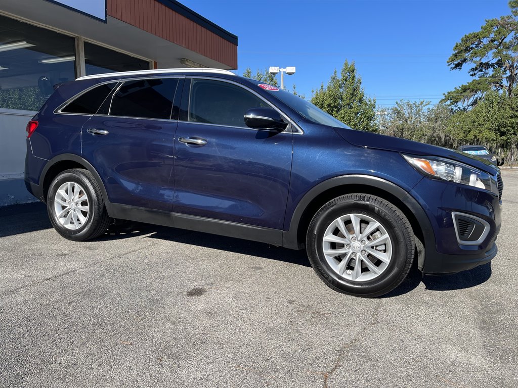 2018 Kia Sorento LX photo