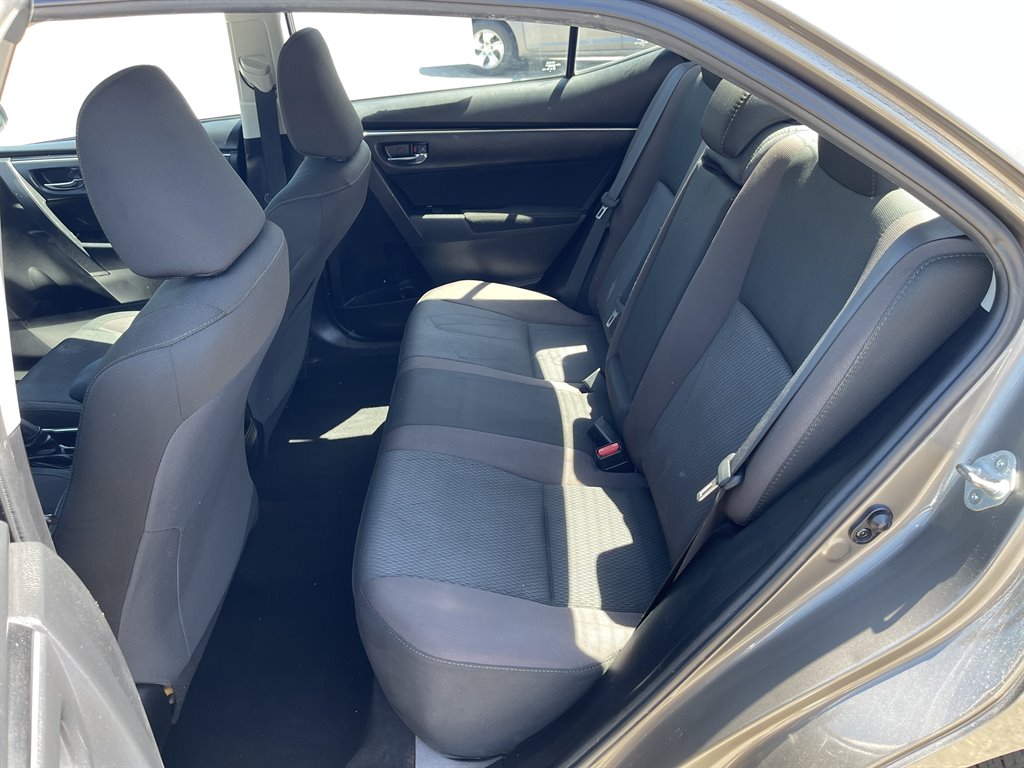 2019 Toyota Corolla LE photo