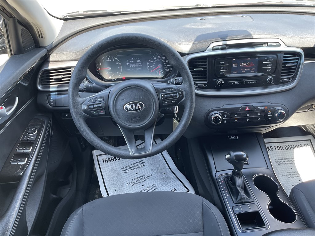 2016 Kia Sorento L photo