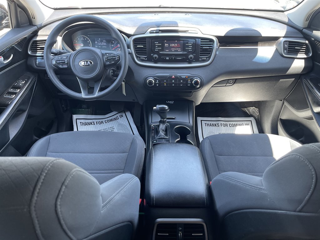 2016 Kia Sorento L photo