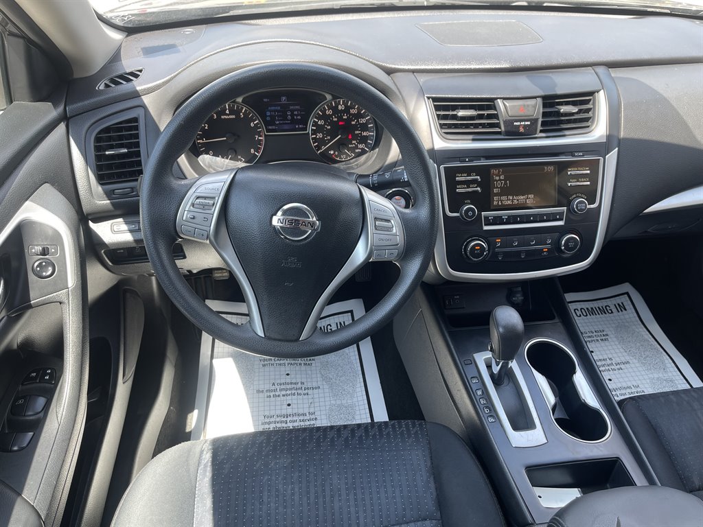2016 Nissan Altima S photo