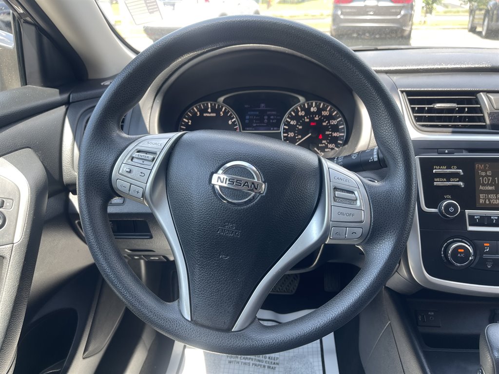 2016 Nissan Altima S photo