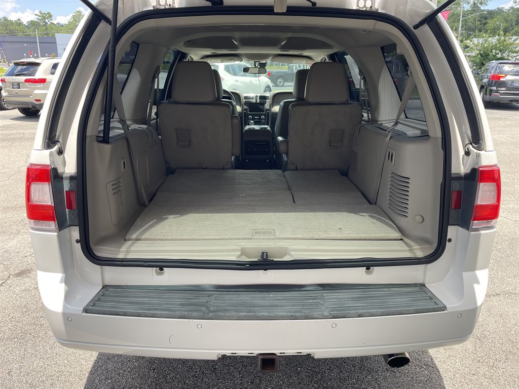 2015 Lincoln Navigator - $14,995