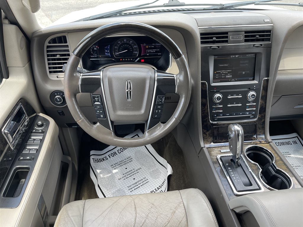2015 Lincoln Navigator - $14,995